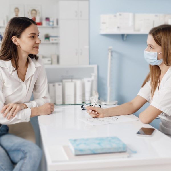 how-to-choose-the-best-dermatologist-in-velachery